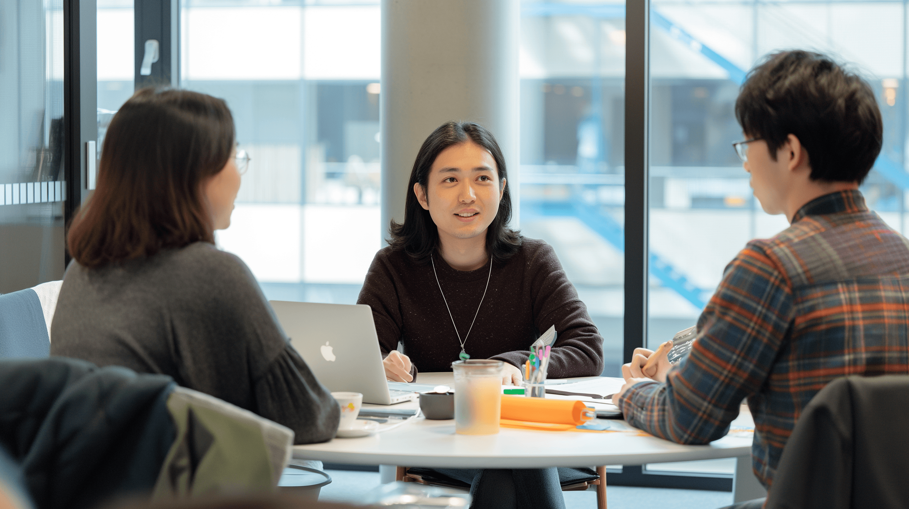高度なAI言語モデル(LLM)の活用